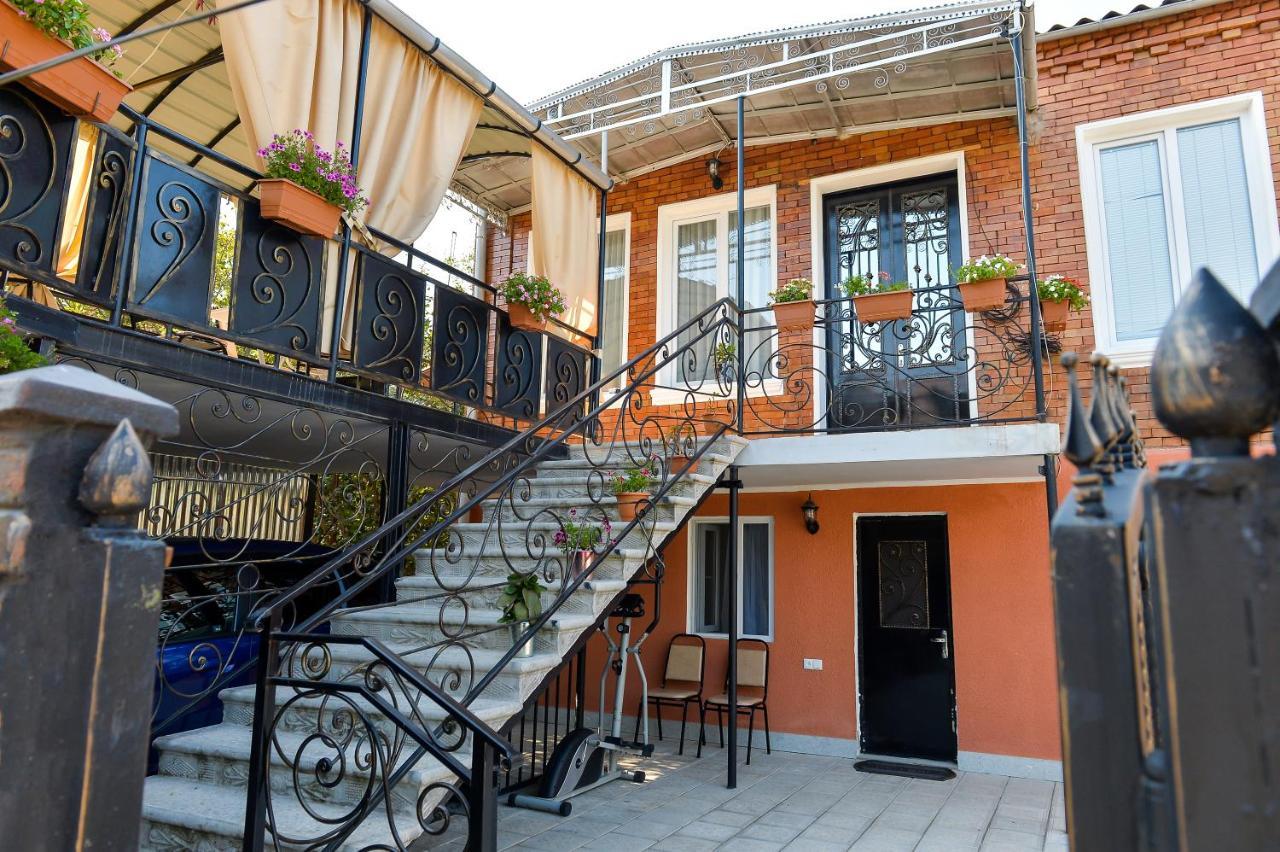 Bibi Otel Kutaisi Dış mekan fotoğraf